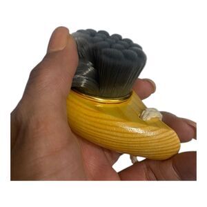 100% Natural Cherrywood Facial Cleansing & Exfoliating Brush